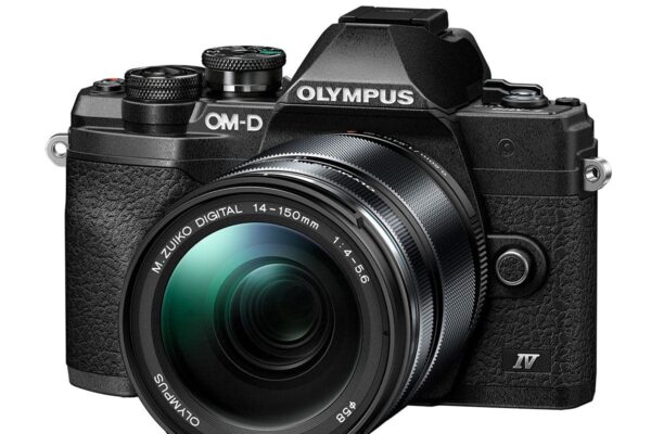 Olympus OMD-EM-10-Mark-IV Mirrorless Digital Camera with Lens 14-150mm f4.0-5.6-II Black (E-M10M4_14152 Black)