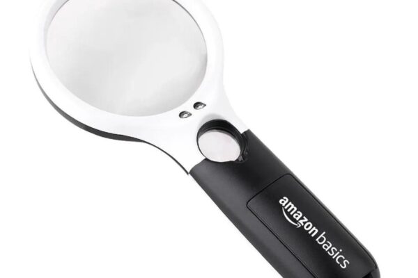 Amazon Basics Magnifying Glass with 3 Led Lights | 3X & 45X Big Size Zoom Lenses | Suitable for Seniors, Adults, Children | Ideal for Reading Books, Newspapers, maps