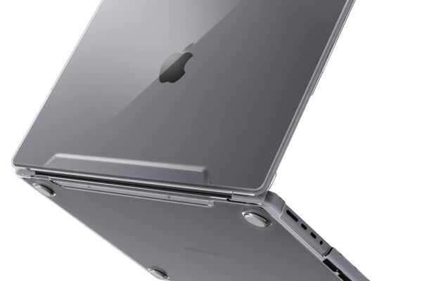 Spigen for MacBook Pro 14 Inch Case M5/Pro/Max (2026) M4/M3/M2/M1/Pro/Max (2025-2021) A3112 A3185 A3401 A2918 A2992 A2779 A2442, Thin Fit Transparent Protective Hard Shell Case, Crystal Clear